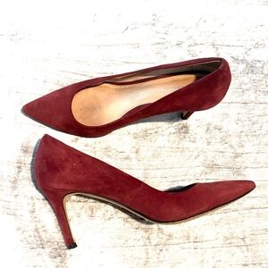 206 Collective Size 7.5 Burgundy Suede Heels